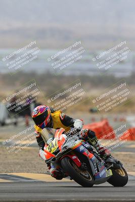 media/Mar-02-2025-Race Pace (Sun) [[8bec80ae00]]/12-Vested (Turn 2) 1111am/